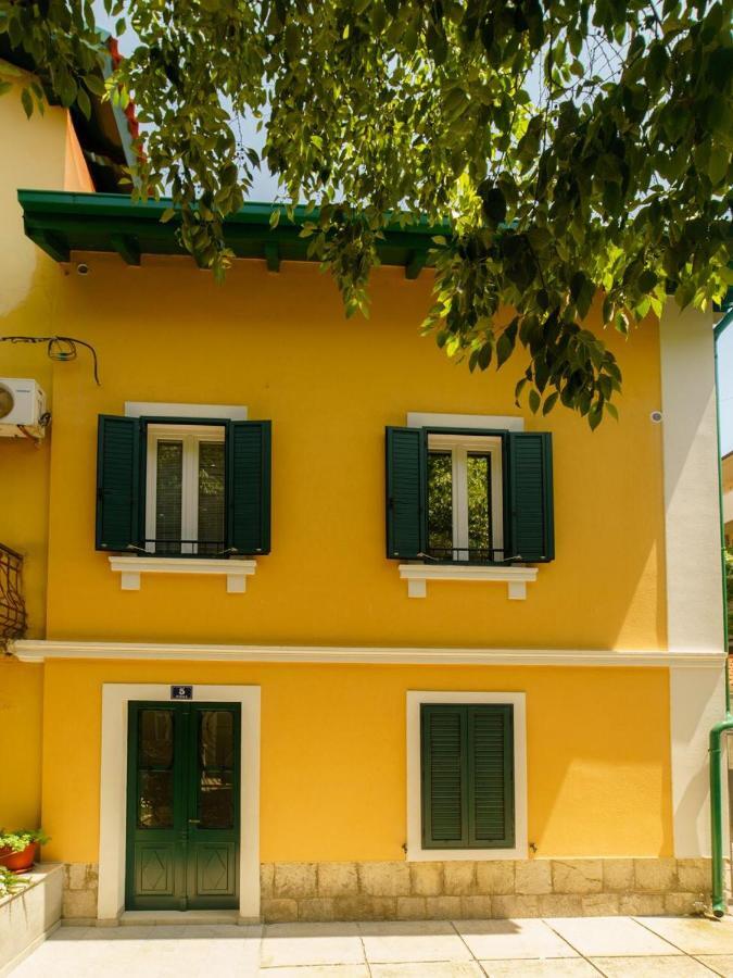 Dalmat Apartment Blue Split Exterior photo